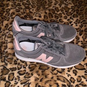 Size 7 New Balances !!
